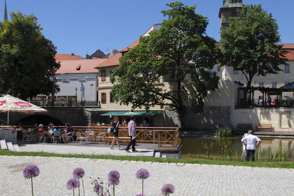 U Zvonu Hotel Plzeň Eksteriør billede