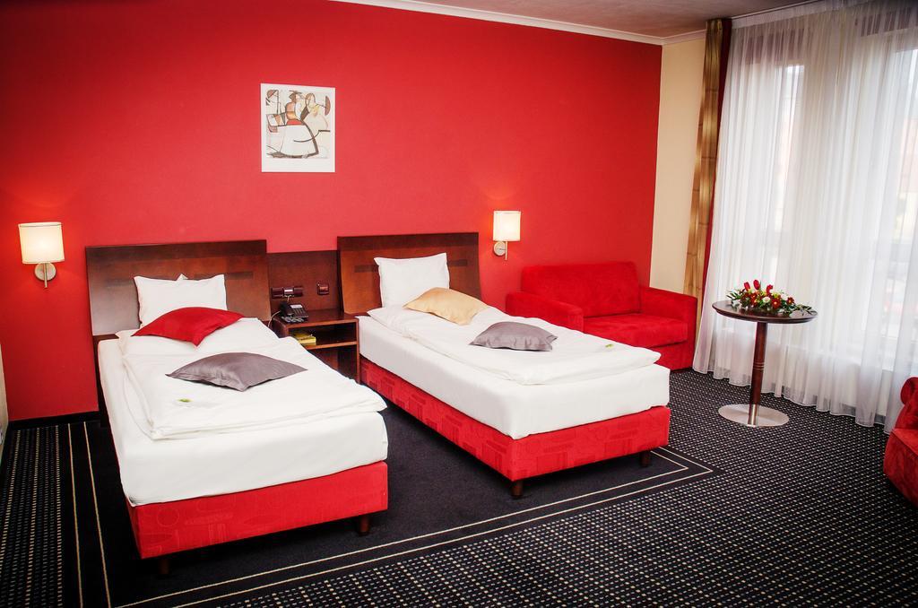 U Zvonu Hotel Plzeň Eksteriør billede