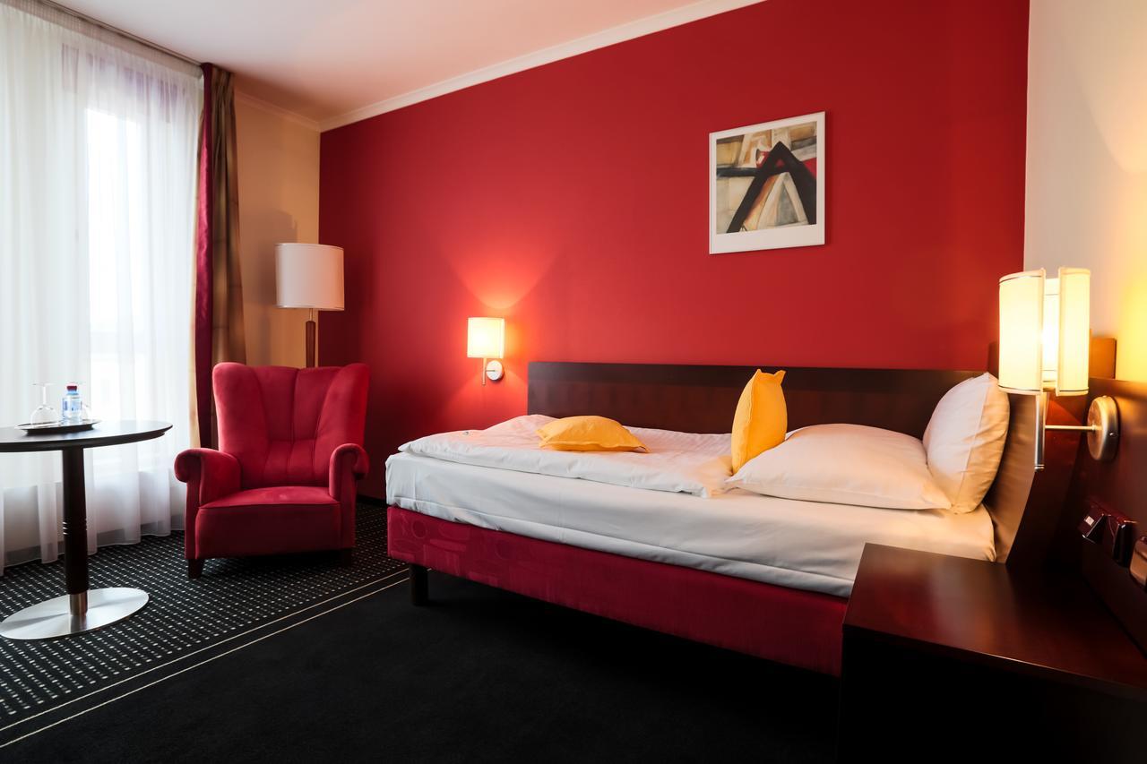 U Zvonu Hotel Plzeň Eksteriør billede